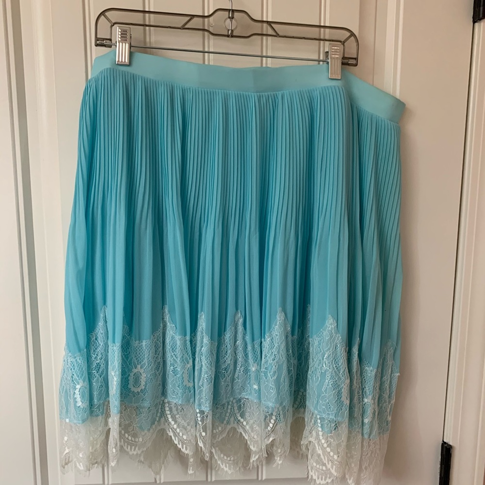 Blue skirt with lace hem